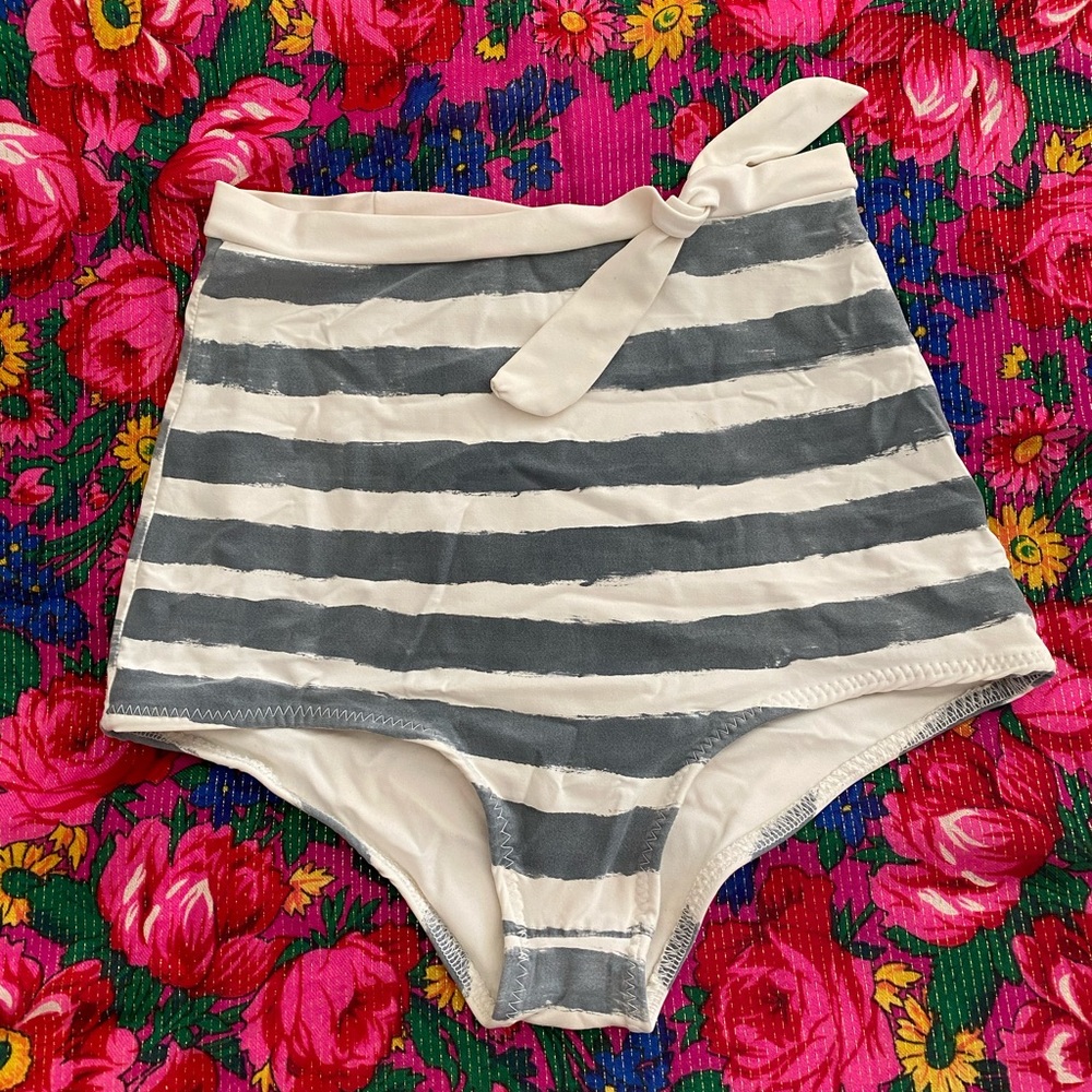 1979 bikini bottoms M